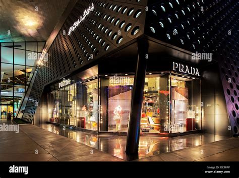 prada at crystals las vegas|crystals shops las vegas.